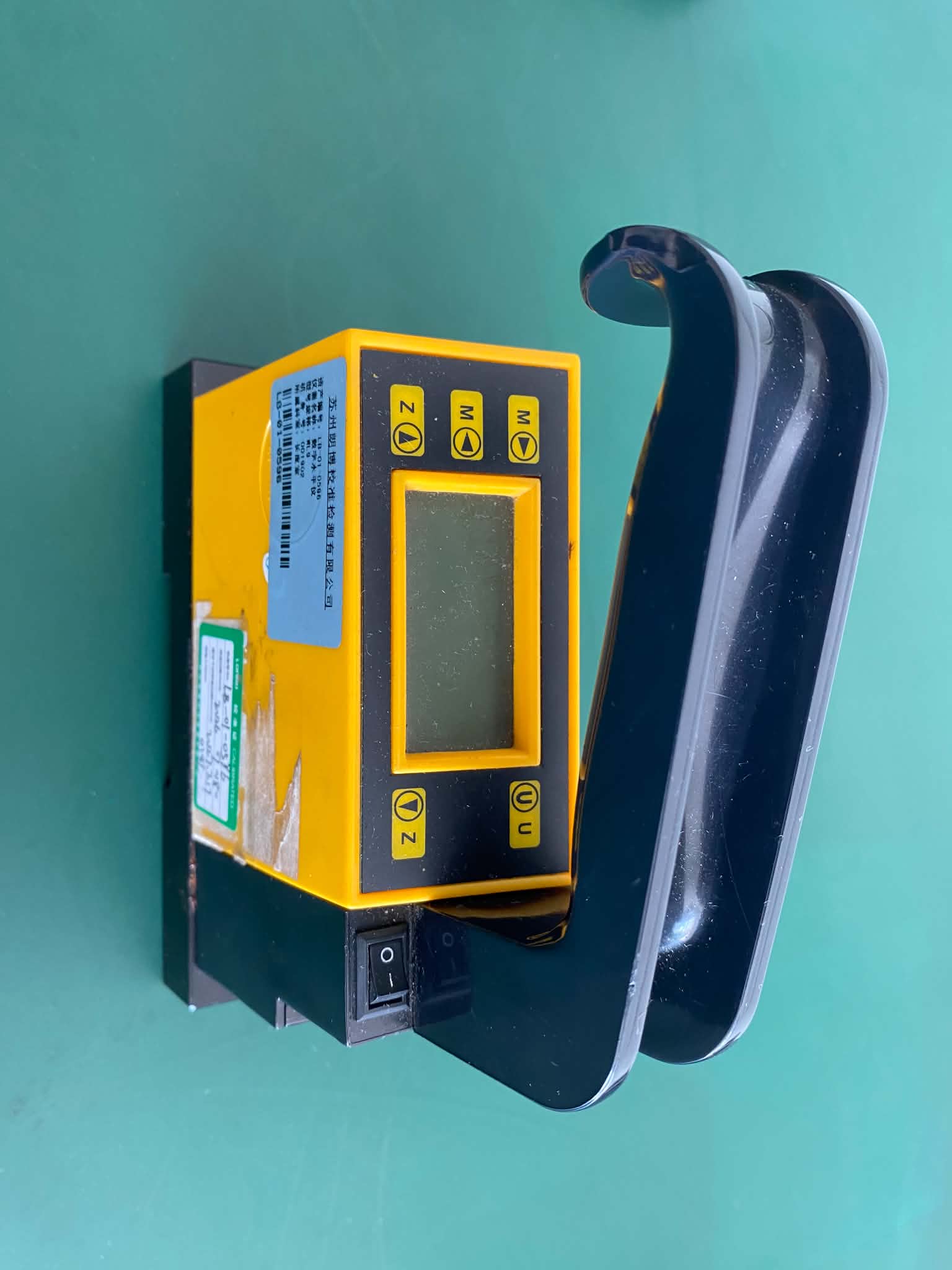 Precision digital electronic level